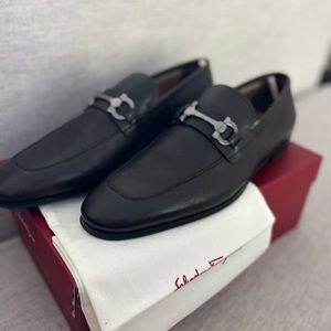 Brand New Salvatore Ferragamo Neon Hickory Pebble Shoes